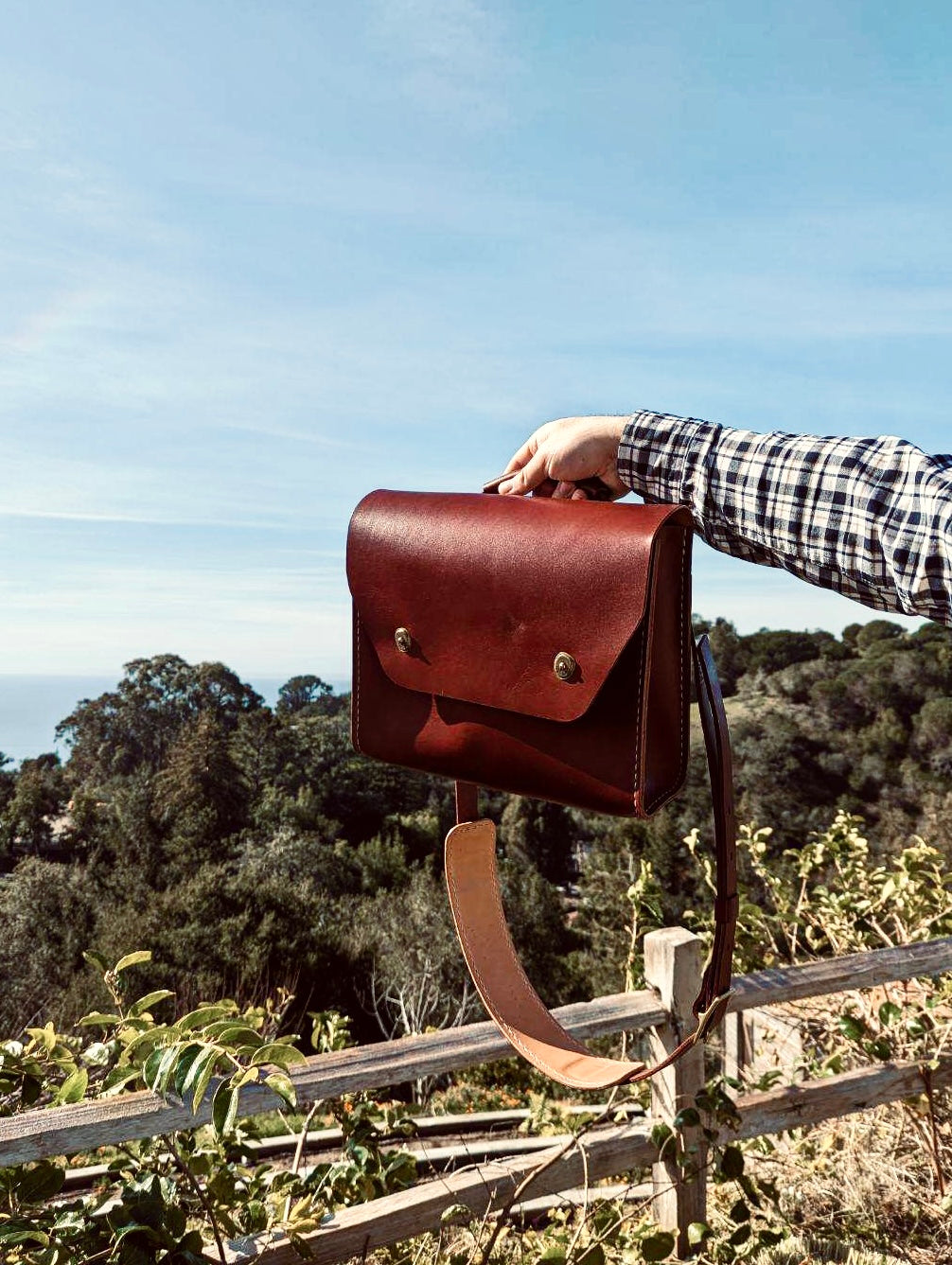 The Voyageur Satchel